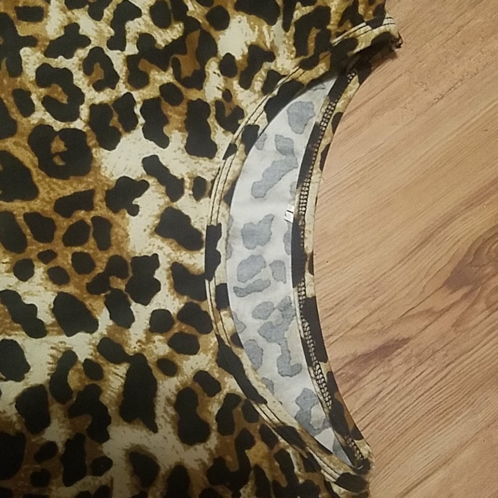 Top - Picture 5 of 6